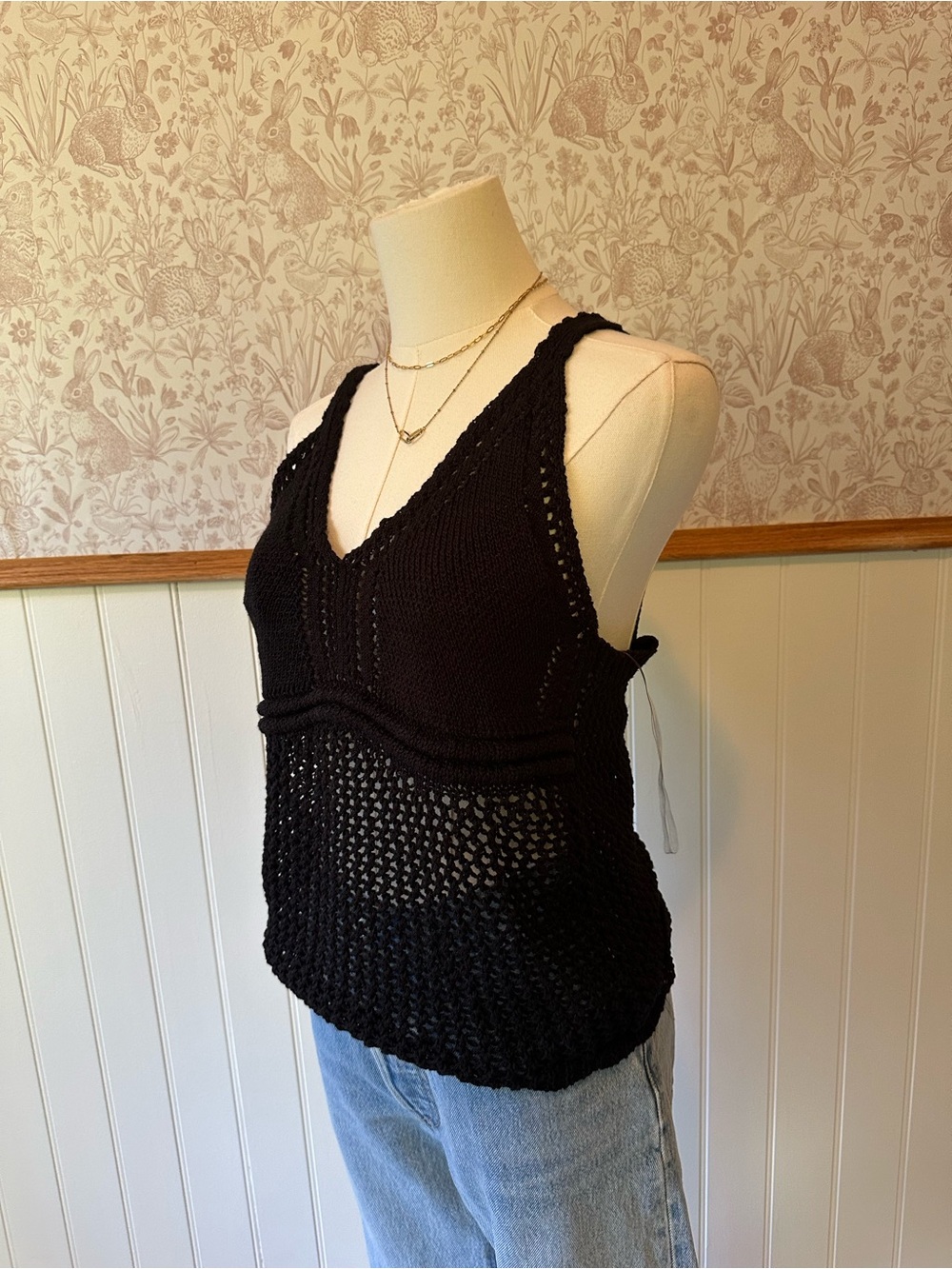 Active USA Black Crochet V-Neck Tank Top - Picture 5 of 6